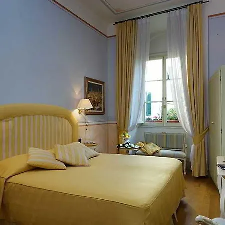 Hotel Palazzo Busdraghi, Depoca